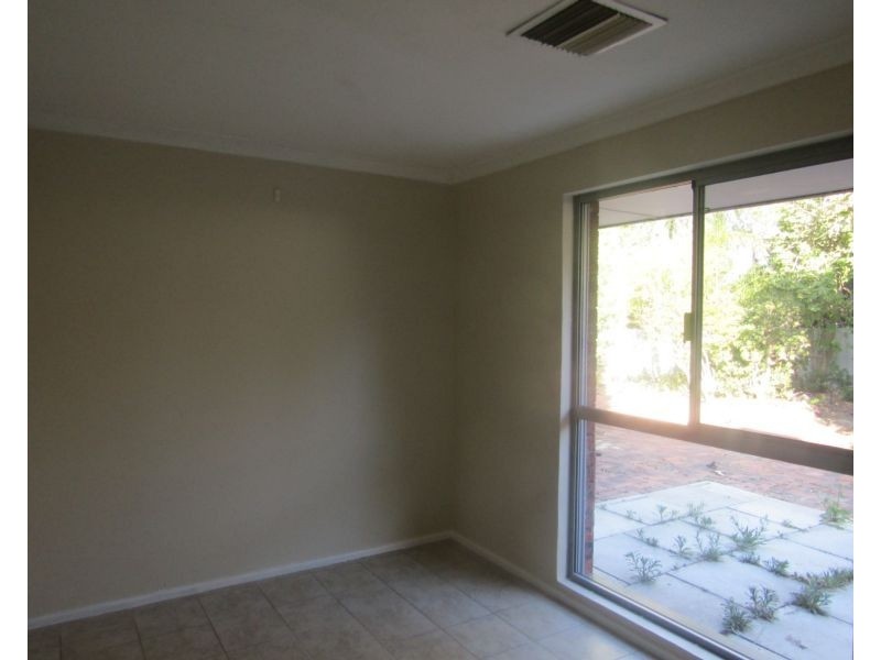 15 Althorne Way, Girrawheen WA 6064