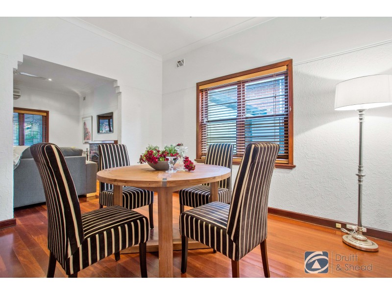 15 Lynton Street, Doubleview WA 6018