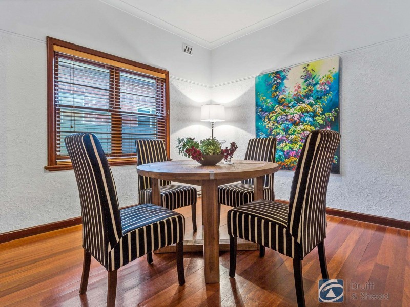 15 Lynton Street, Doubleview WA 6018