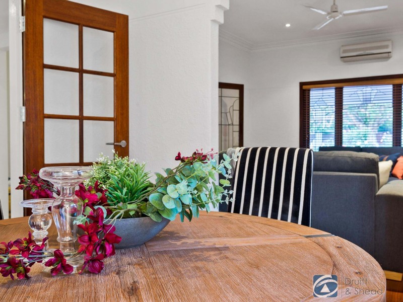 15 Lynton Street, Doubleview WA 6018