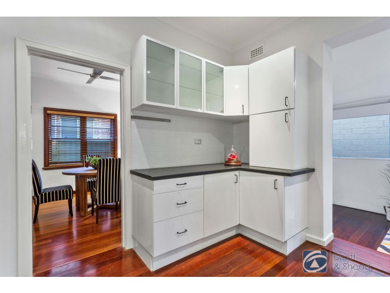 15 Lynton Street, Doubleview WA 6018