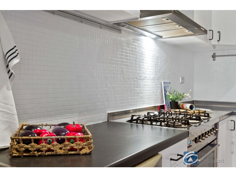 15 Lynton Street, Doubleview WA 6018