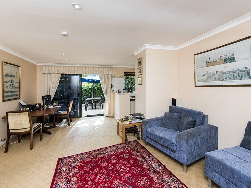 4/499 Karrinyup Road, Innaloo WA 6018