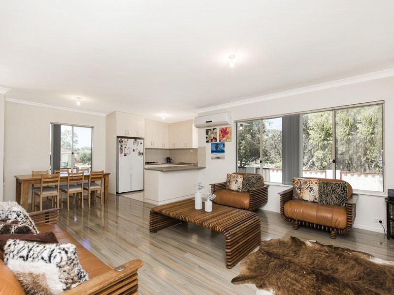 49A Rochester Circle, Balga WA 6061