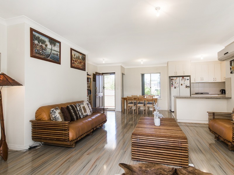 49A Rochester Circle, Balga WA 6061