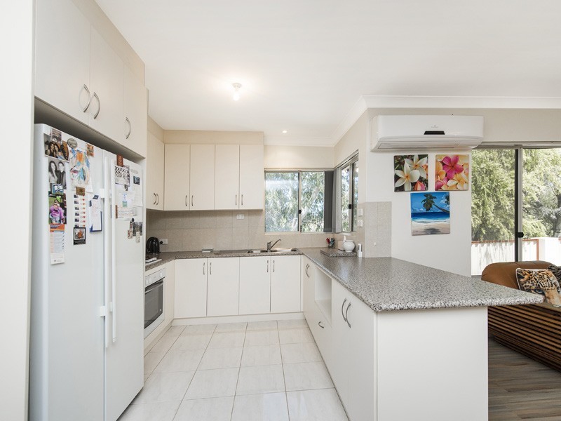 49A Rochester Circle, Balga WA 6061