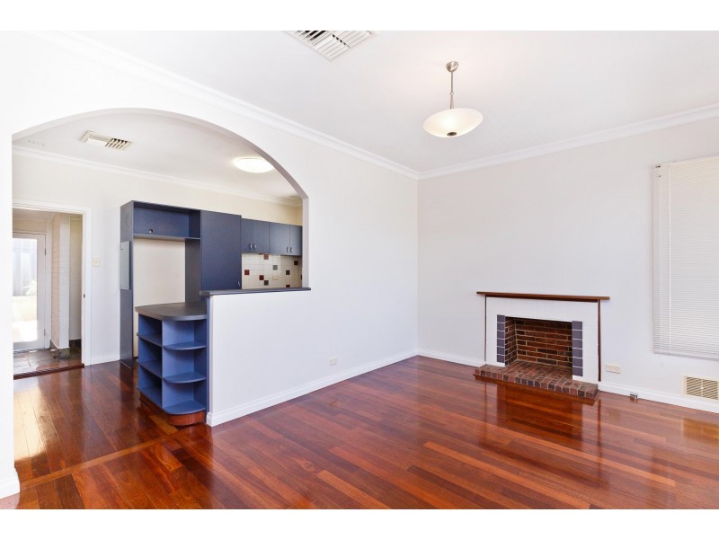 23 Gwelup Street, Karrinyup WA 6018
