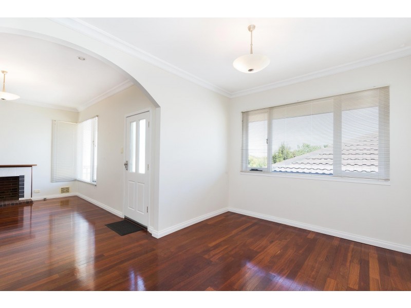 23 Gwelup Street, Karrinyup WA 6018