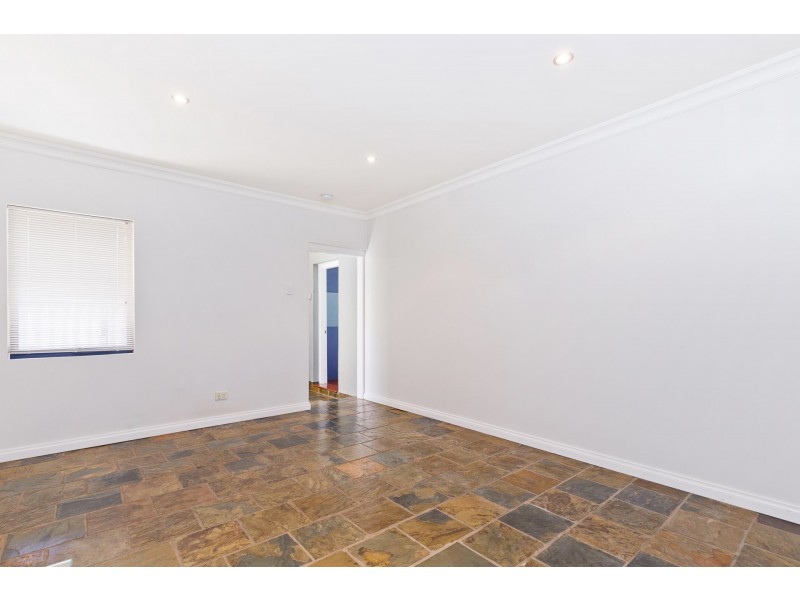 23 Gwelup Street, Karrinyup WA 6018