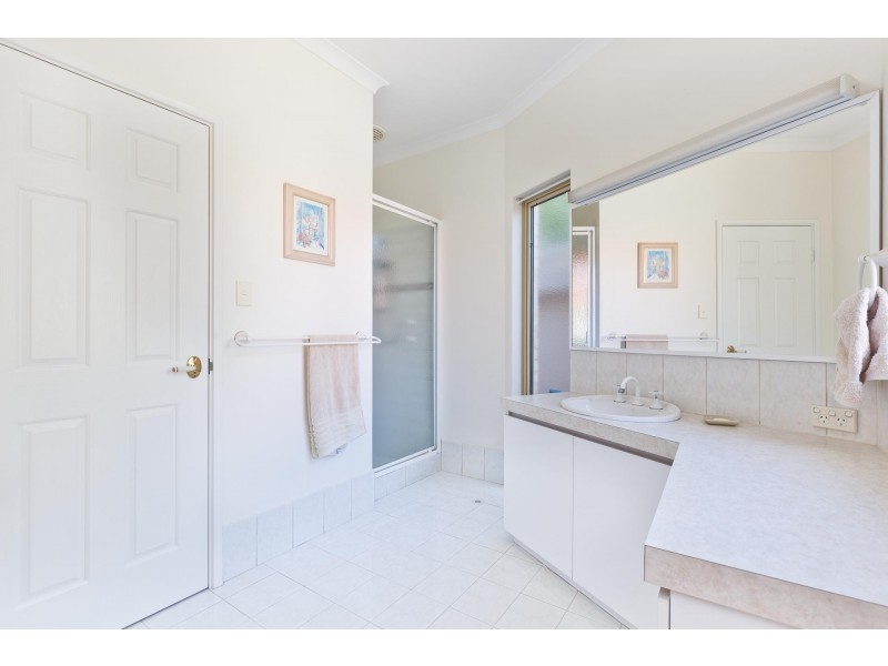 15 Jackson Avenue, Karrinyup WA 6018