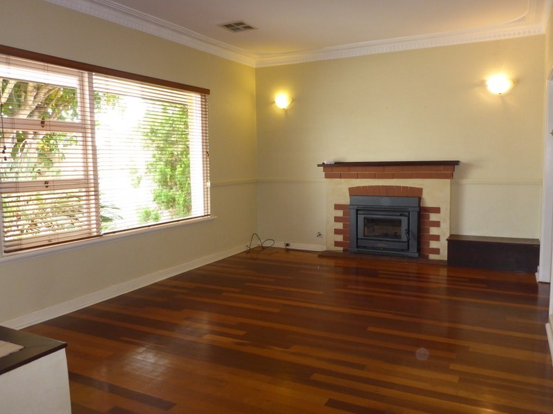 34 Norma Road, Alfred Cove WA 6154