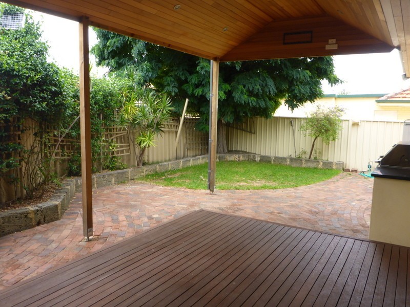 34 Norma Road, Alfred Cove WA 6154