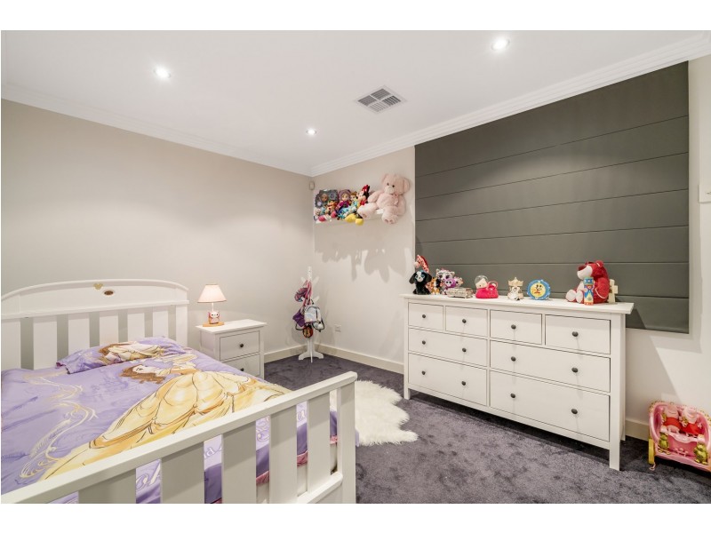 18 Clubb Street, Karrinyup WA 6018