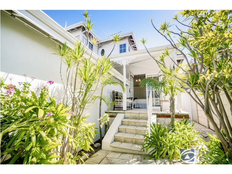 36 Lynton Street, Doubleview WA 6018