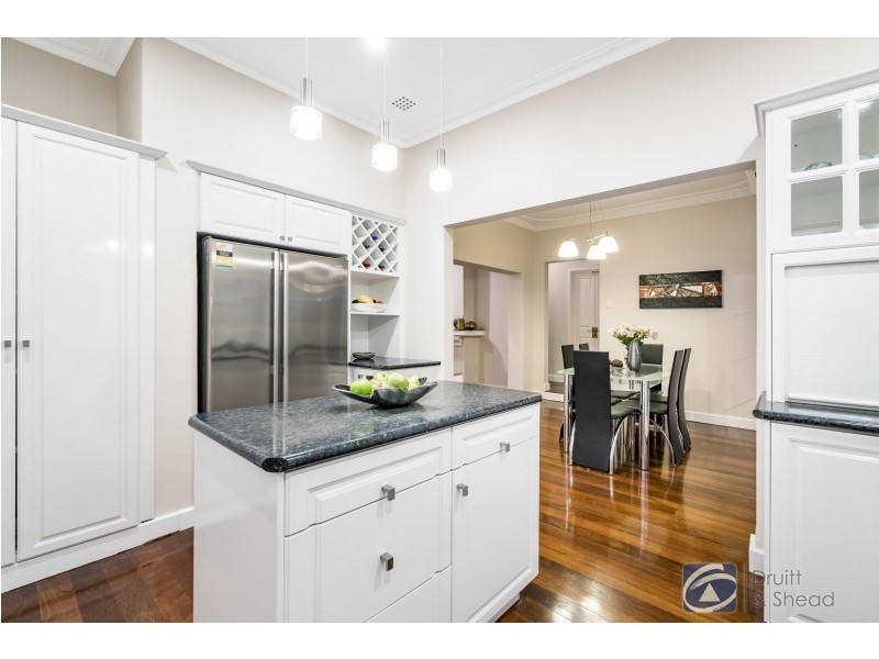 36 Lynton Street, Doubleview WA 6018