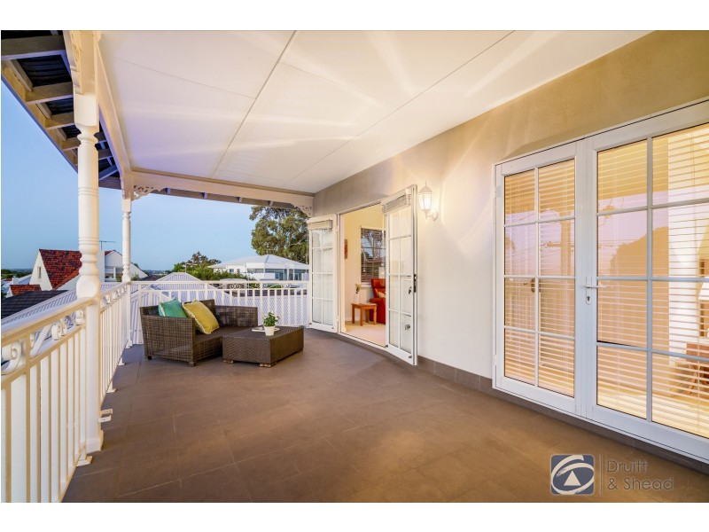 36 Lynton Street, Doubleview WA 6018