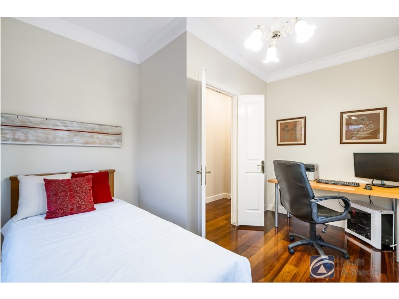 36 Lynton Street, Doubleview WA 6018