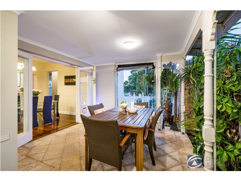 36 Lynton Street, Doubleview WA 6018