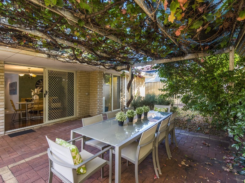 138A Odin Road, Innaloo WA 6018