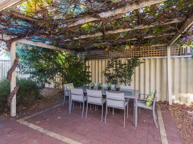 138A Odin Road, Innaloo WA 6018