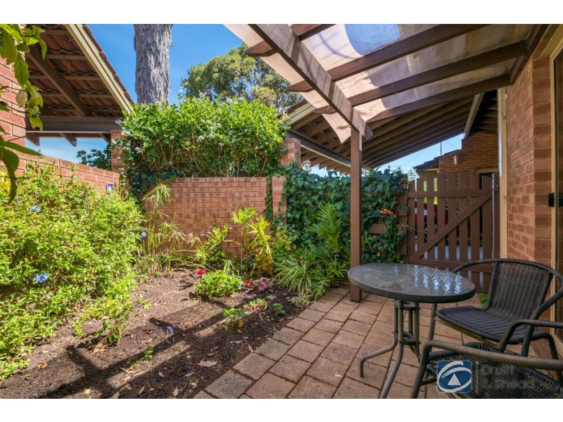 2/278 Hancock Street, Doubleview WA 6018