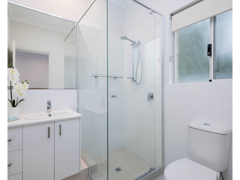 42C Albemarle Street, Doubleview WA 6018