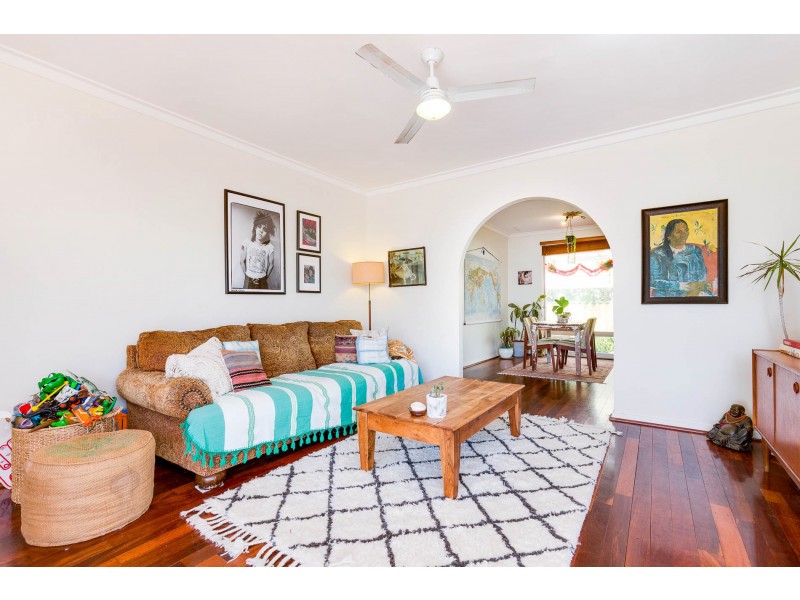 6 Wincanton Road, Karrinyup WA 6018