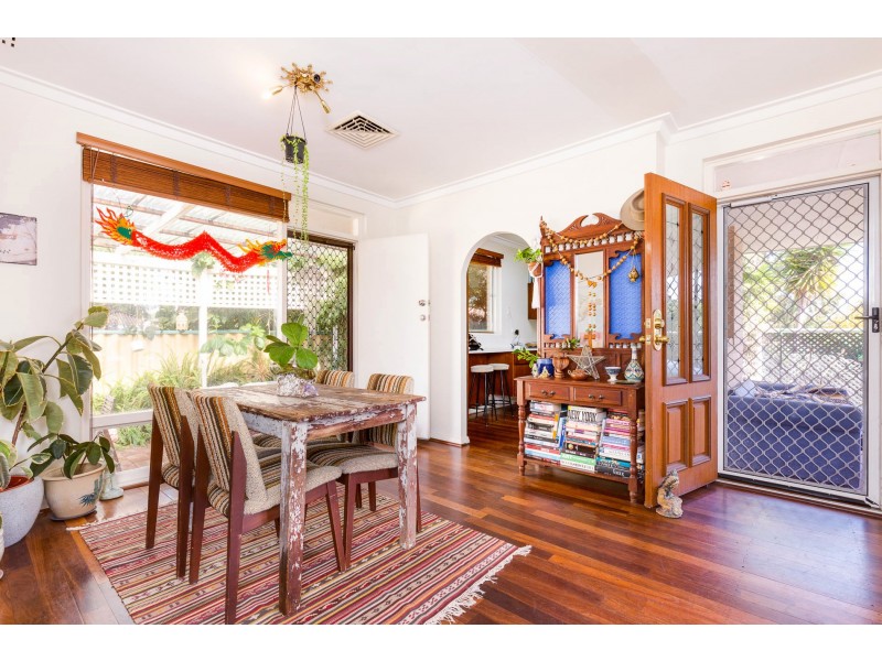 6 Wincanton Road, Karrinyup WA 6018