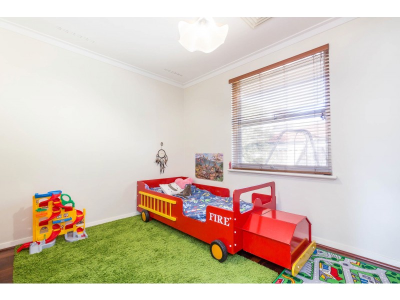6 Wincanton Road, Karrinyup WA 6018