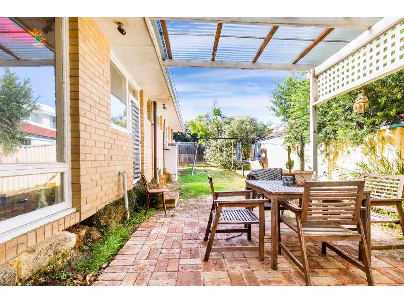 6 Wincanton Road, Karrinyup WA 6018