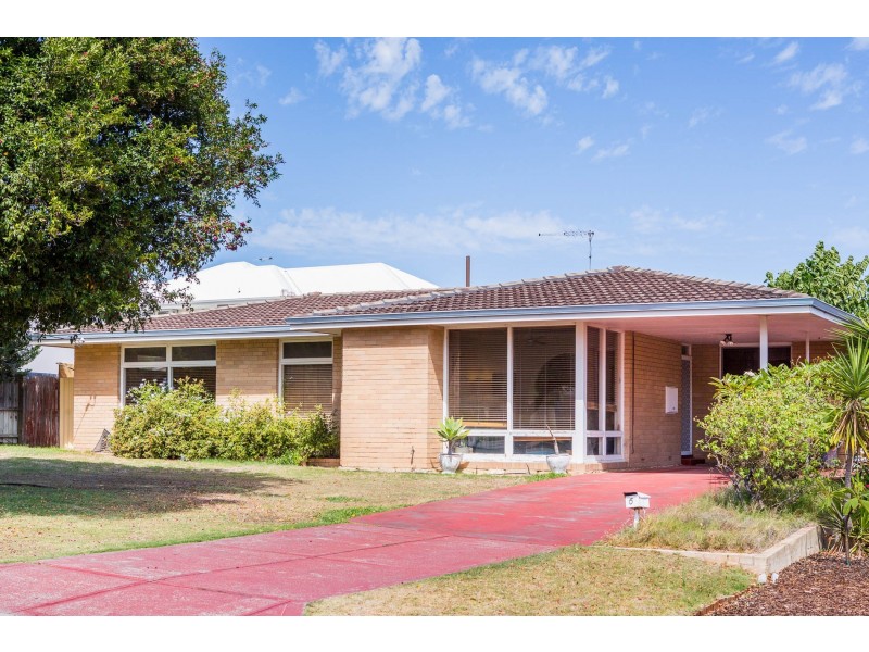 6 Wincanton Road, Karrinyup WA 6018