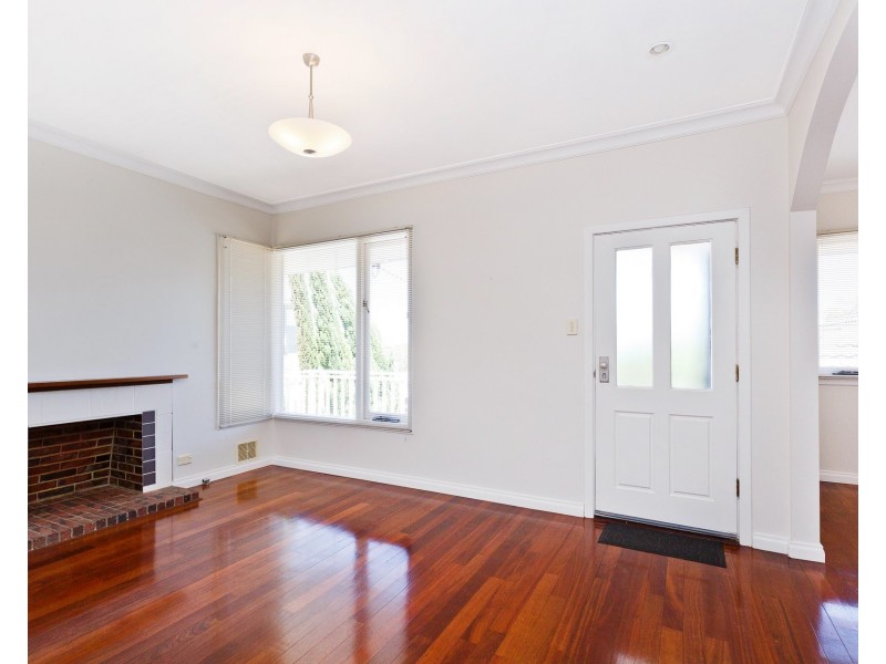 23 Gwelup Street, Karrinyup WA 6018