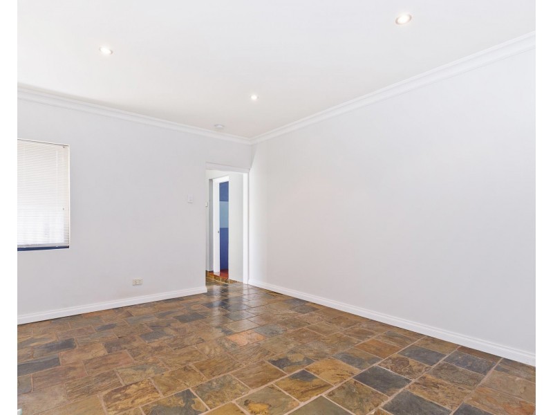 23 Gwelup Street, Karrinyup WA 6018
