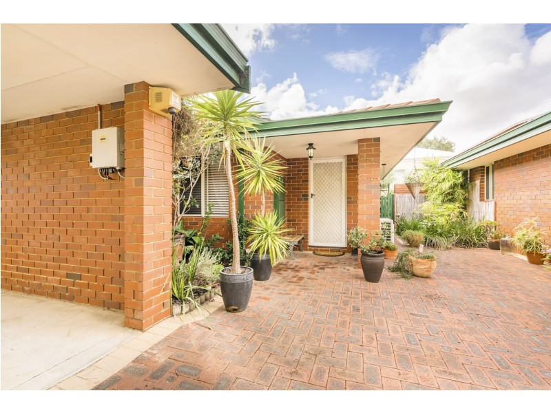 3/1 Berkeley Avenue, Nollamara WA 6061