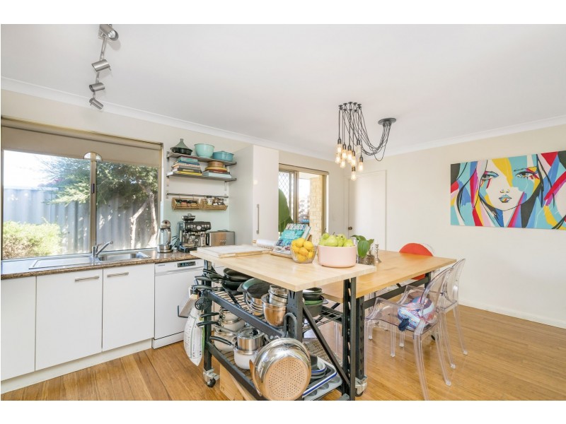 4/3 Muriel Avenue, Woodlands WA 6018