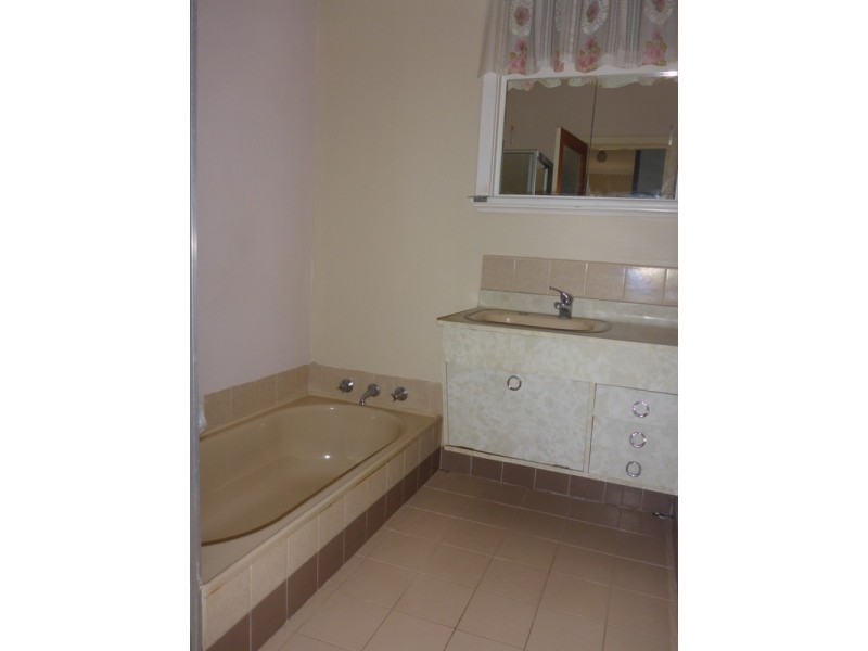 21 Cheviot Street, Dianella WA 6059