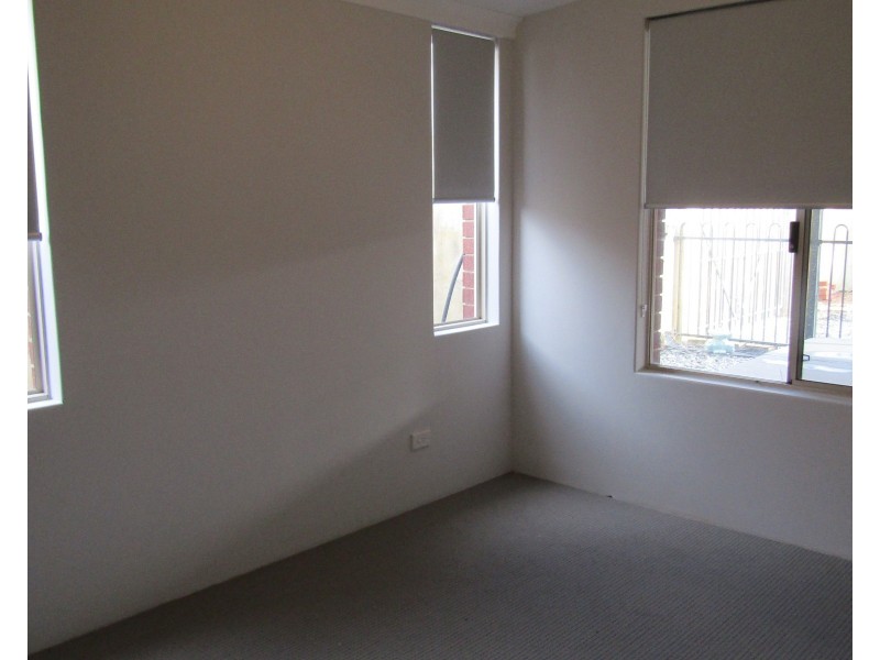 23 Bancombe Crescent, Ellenbrook WA 6069