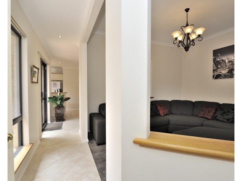 18 Muirdick Street, Innaloo WA 6018