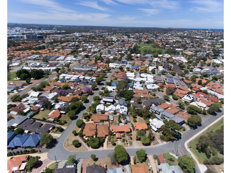 53 Crocker Way, Innaloo WA 6018