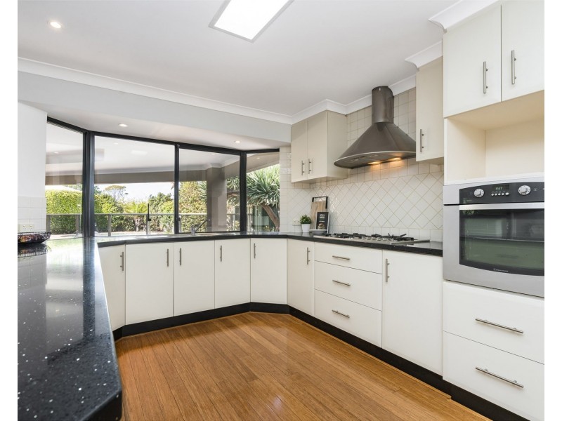 37 Hazelwood Loop, Carine WA 6020