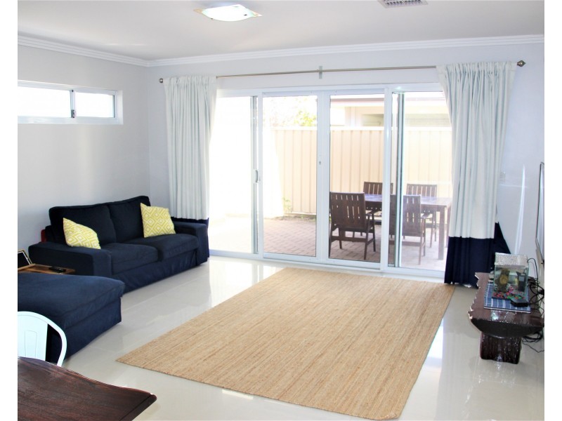 37B Beatrice Street, Doubleview WA 6018