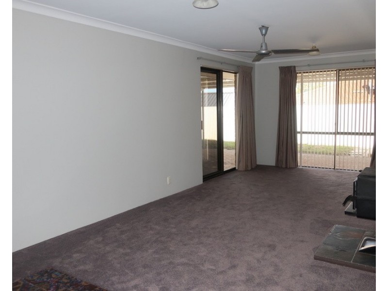 8 Lateral Loop, Beldon WA 6027