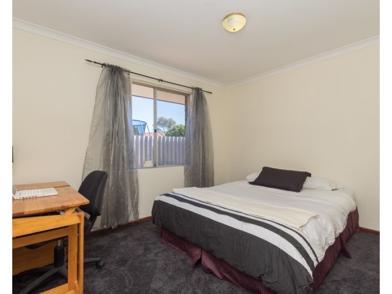 5 Widgeon Close, Stirling WA 6021