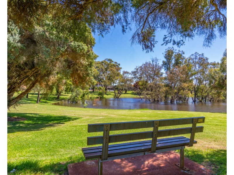 5 Widgeon Close, Stirling WA 6021