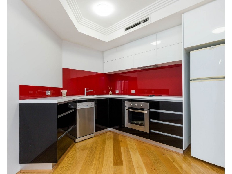 14 Luccombe Way, Karrinyup WA 6018