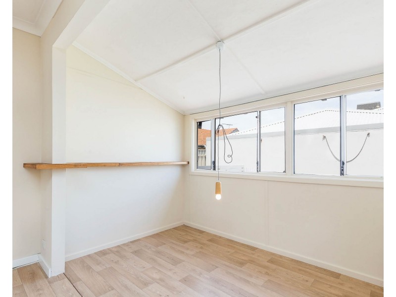 213 Huntriss Road, Doubleview WA 6018