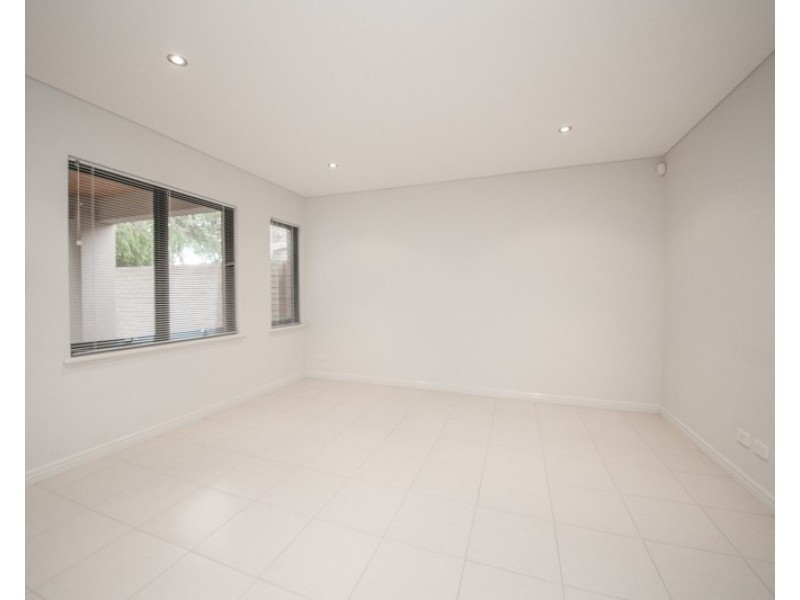 46 Elsegood Street, Dianella WA 6059