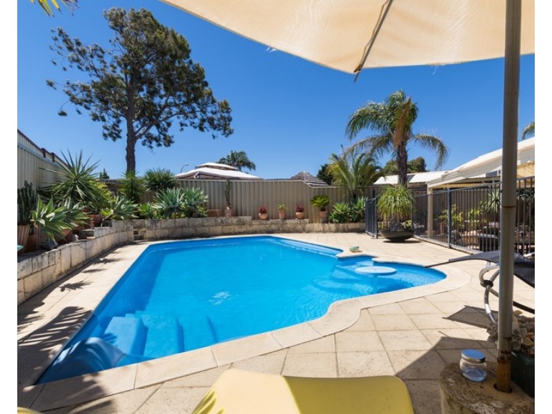 8 Leven Rise, Kinross WA 6028