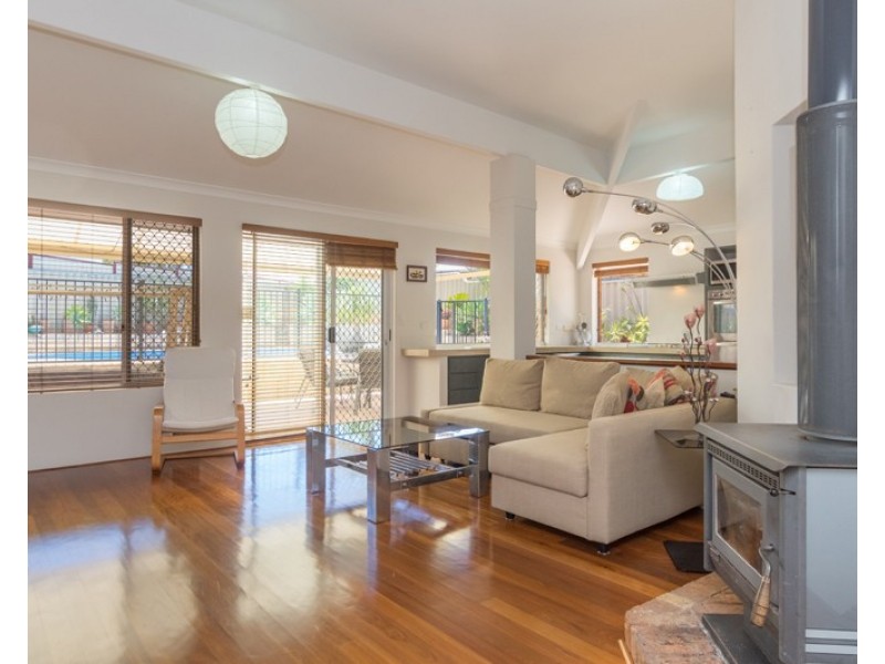 8 Leven Rise, Kinross WA 6028