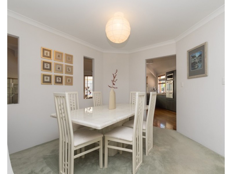 8 Leven Rise, Kinross WA 6028